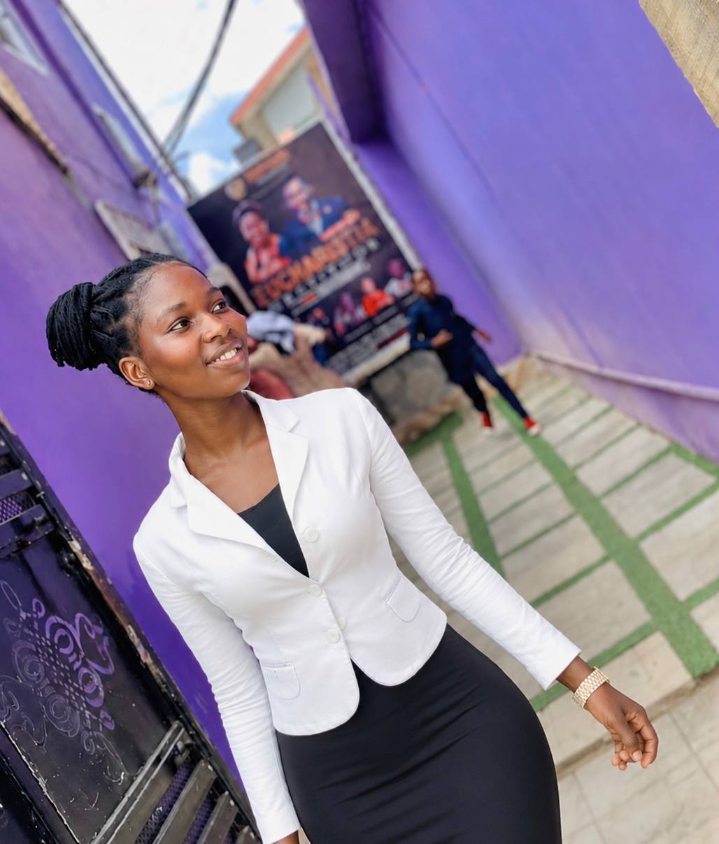 GLORIA GYAN
